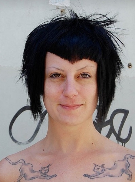  cieniowane fryzury krótkie z asymetryczną grzywką, uczesanie damskie zdjęcie numer 22A